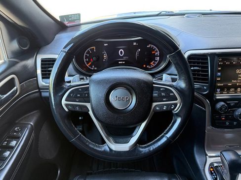 Used 2016 Jeep Grand Cherokee Overland w/ Advanced Technology Group AWD/4WD image 14