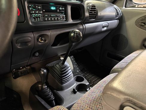 Used 1999 Dodge Ram 3500 Truck 4x4 Quad Cab image 2