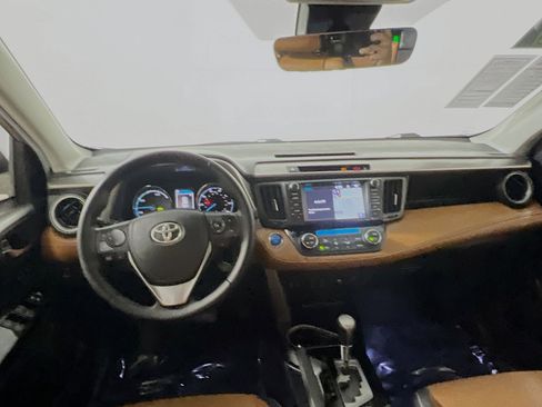 Used 2017 Toyota RAV4 Limited AWD/4WD image 30