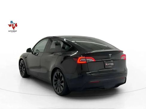 Used 2023 Tesla Model Y Performance AWD/4WD image 4