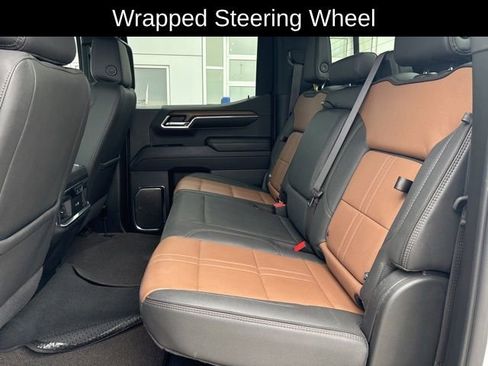 Certified 2024 Chevrolet Silverado 1500 High Country AWD/4WD image 23