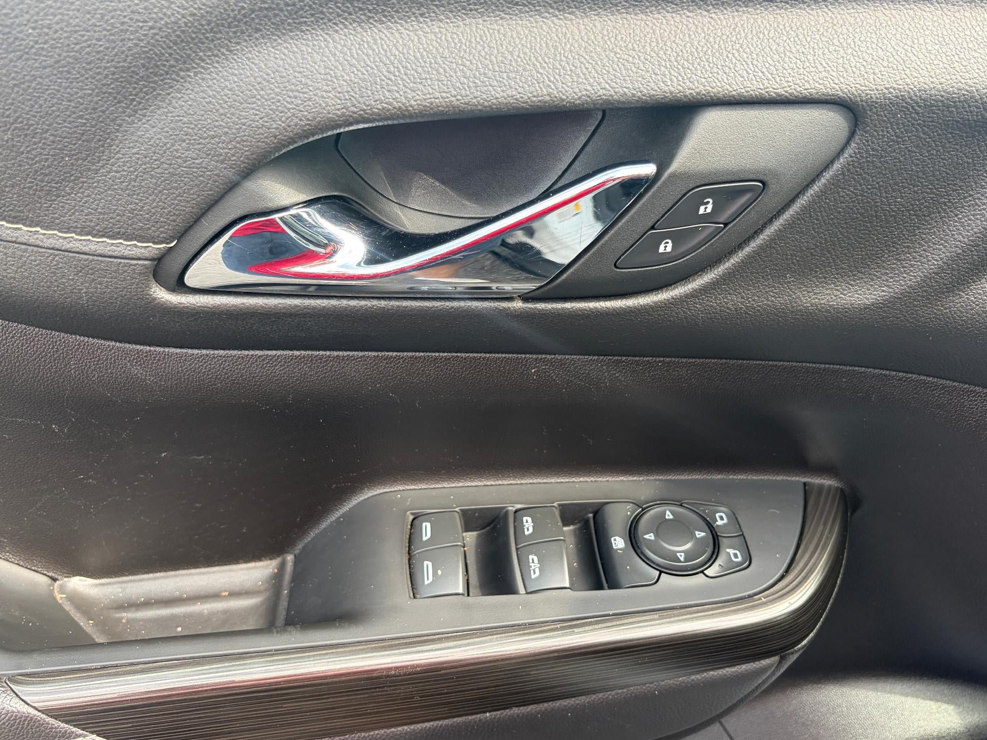 Used 2023 GMC Acadia SLT FWD image 11