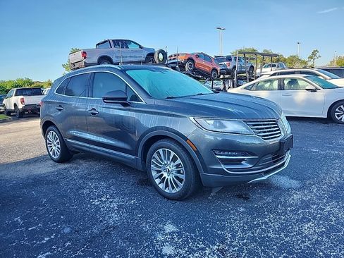 Used 2017 Lincoln MKC Reserve FWD image 1