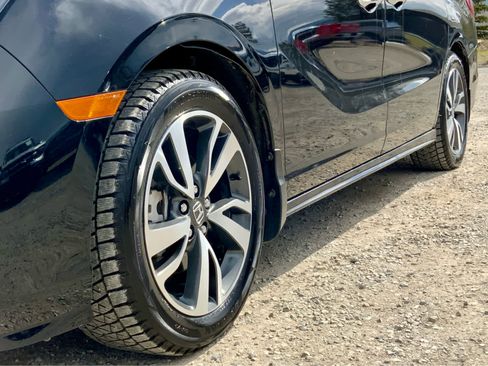 Used 2024 Honda Odyssey Touring image 16