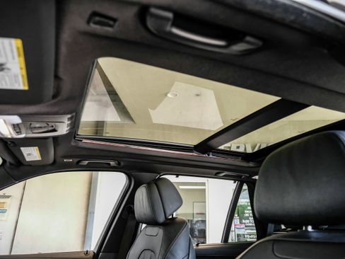 Used 2018 BMW X5 xDrive50i image 4