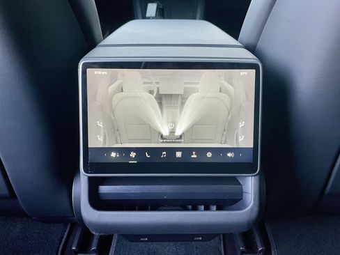 Used 2025 Tesla Model 3 Long Range image 26