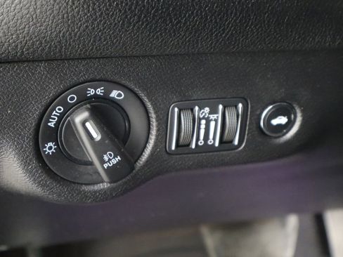 Used 2020 Dodge Challenger R/T RWD image 22