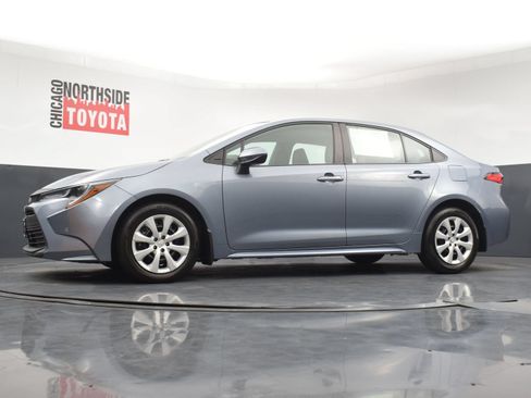 Used 2025 Toyota Corolla LE FWD image 25