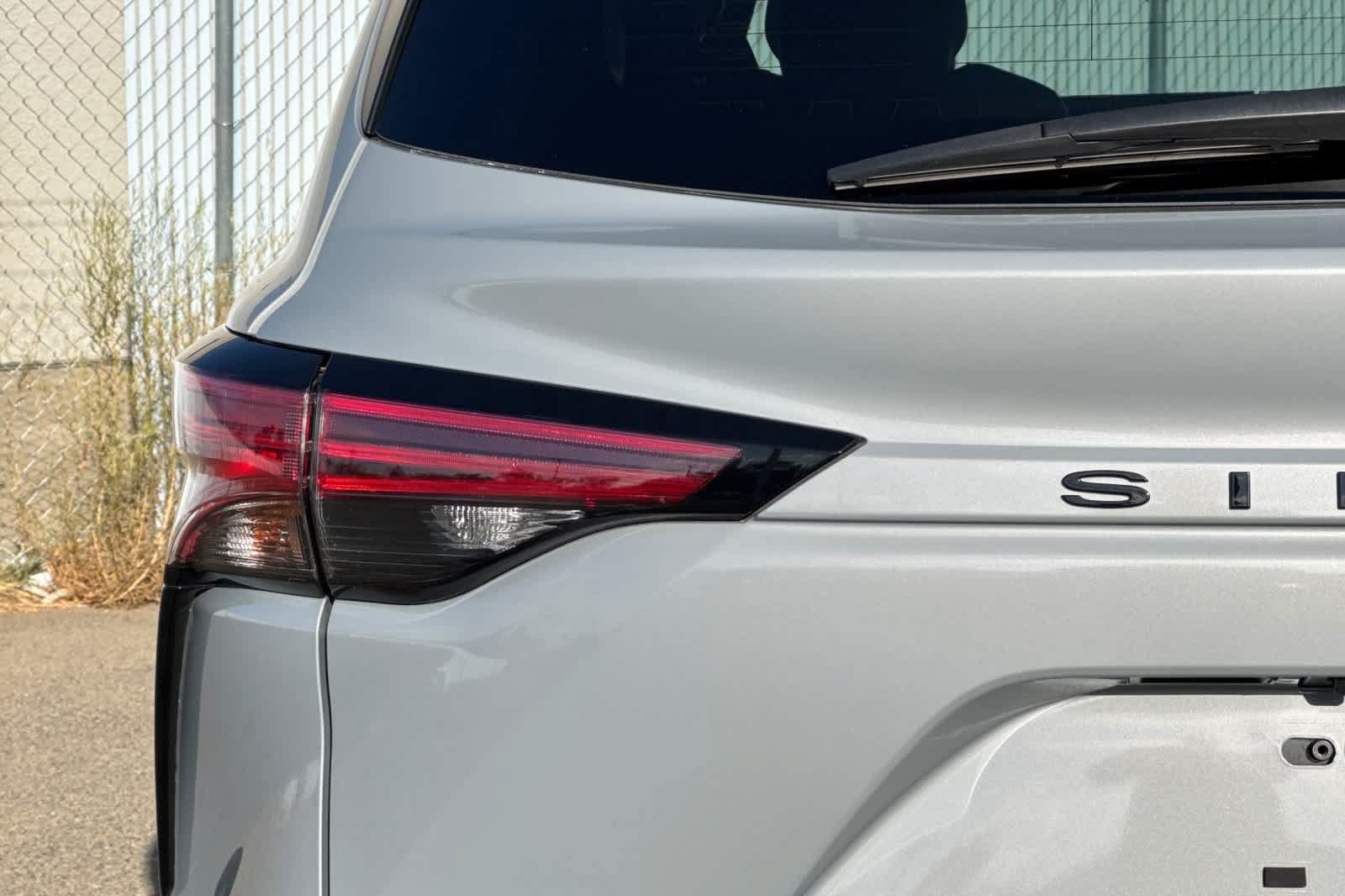 Used 2025 Toyota Sienna XSE w/ XSE Premium Package AWD/4WD image 23