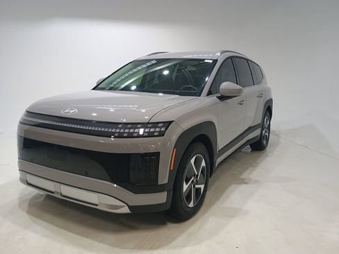 New 2026 Hyundai Ioniq 9 SE AWD/4WD image 3