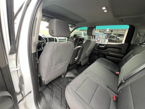 Used 2022 Chevrolet Silverado 1500 Custom w/ Safety Confidence Package AWD/4WD image 19