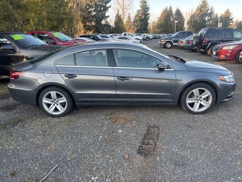 Used 2017 Volkswagen CC Sport image 2
