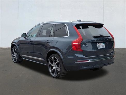 Used 2024 Volvo XC90 B6 Ultimate w/ Lounge Package AWD/4WD image 3