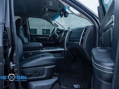 Used 2018 RAM 3500 Laramie w/ Sport Appearance Group image 40