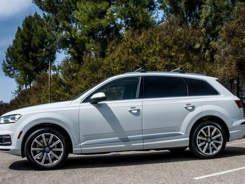 Used 2017 Audi Q7 3.0T Premium AWD/4WD image 4