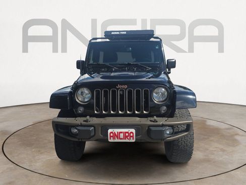 Used 2017 Jeep Wrangler Unlimited Sahara AWD/4WD image 7
