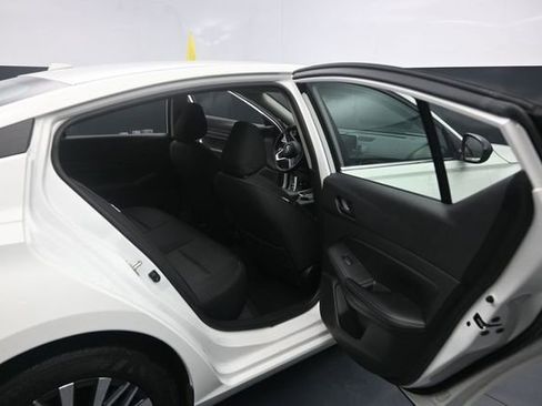 Used 2025 Nissan Altima 2.5 SV FWD image 27
