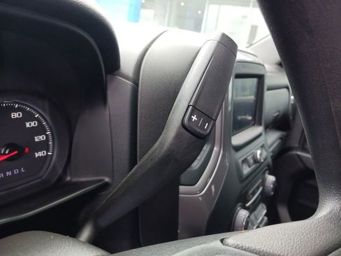 Used 2022 Chevrolet Silverado 2500 Custom w/ Custom Value Package image 34