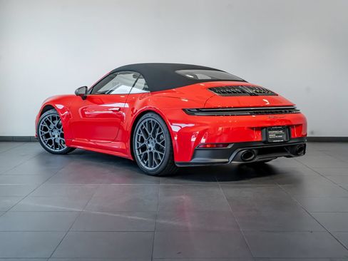 Certified 2025 Porsche 911 Carrera T RWD image 3