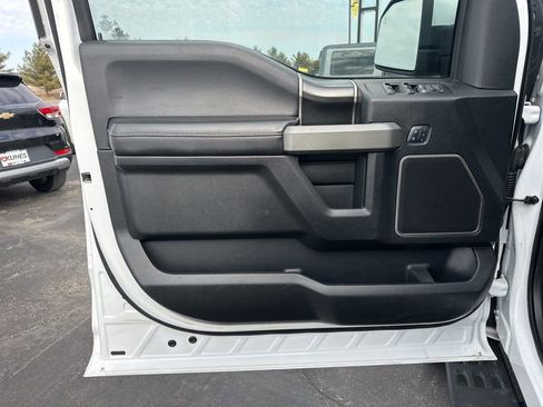 Used 2018 Ford F150 Raptor w/ Equipment Group 802A Luxury AWD/4WD image 19