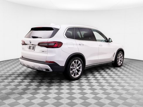Used 2022 BMW X5 xDrive40i w/ Premium Package AWD/4WD image 5