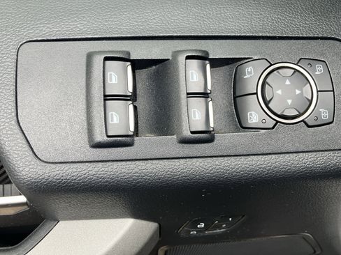 Used 2020 Ford F150 Raptor w/ Equipment Group 802A Luxury image 18