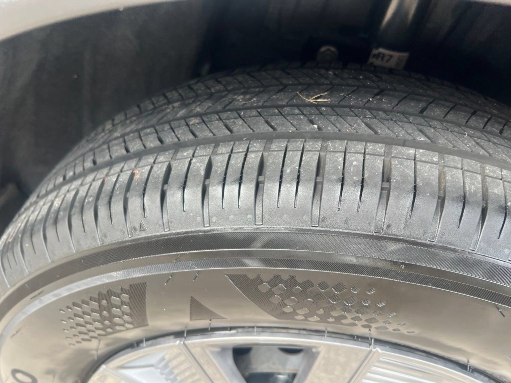 Certified 2025 Nissan Kicks S AWD/4WD image 42