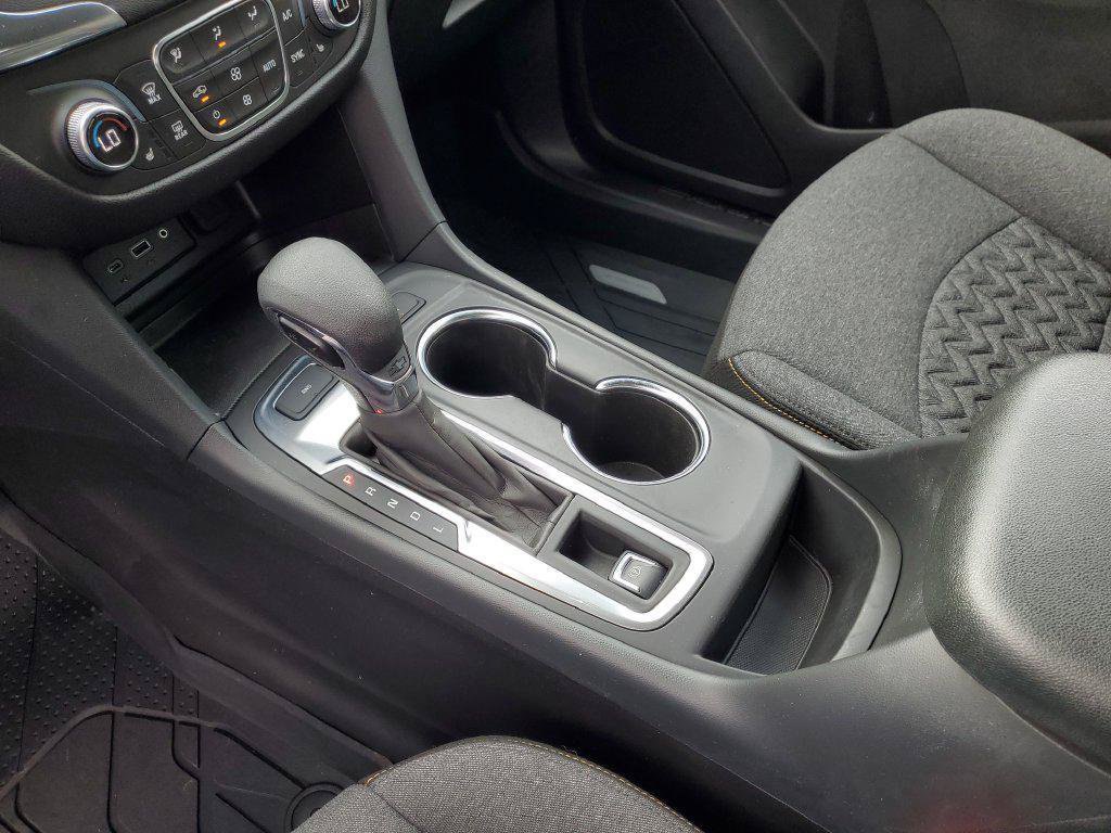 Used 2024 Chevrolet Equinox LT w/ LPO, Floor Liner Package AWD/4WD image 19