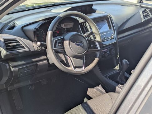 Used 2019 Subaru Impreza 2.0i image 9