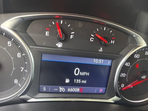 Used 2023 GMC Terrain SLT image 28