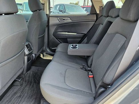 Certified 2025 Kia Sportage LX FWD image 17