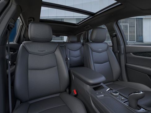New 2026 Cadillac XT5 Premium Luxury w/ LPO, Floor Liner Package AWD/4WD image 16