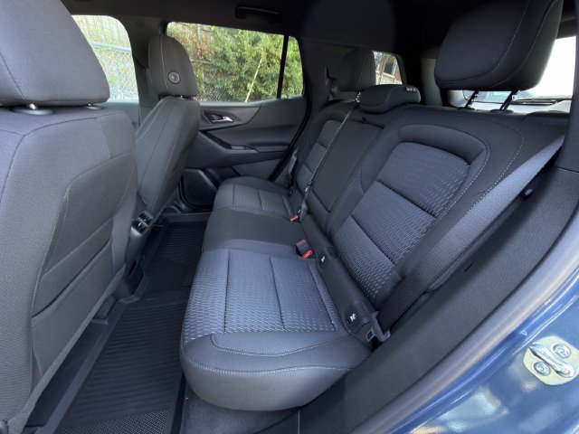 New 2027 Chevrolet Equinox LT w/ Midnight Edition FWD image 18