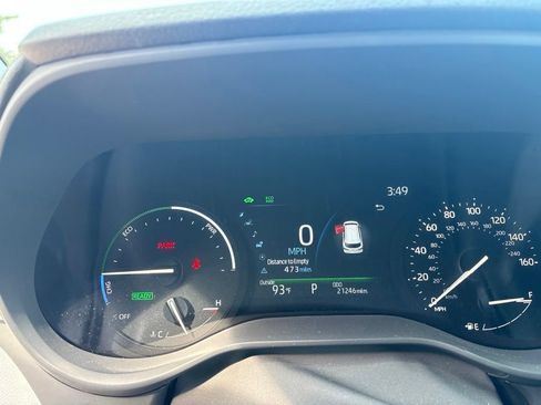Used 2026 Toyota Sienna XLE FWD image 15