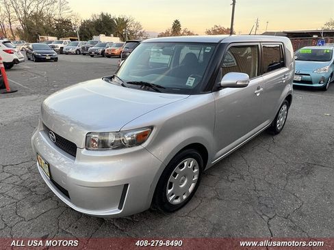 Used 2008 Scion xB image 5