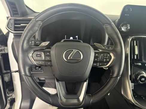 Used 2025 Lexus LX 700h Luxury w/ Appearance Package AWD/4WD image 14
