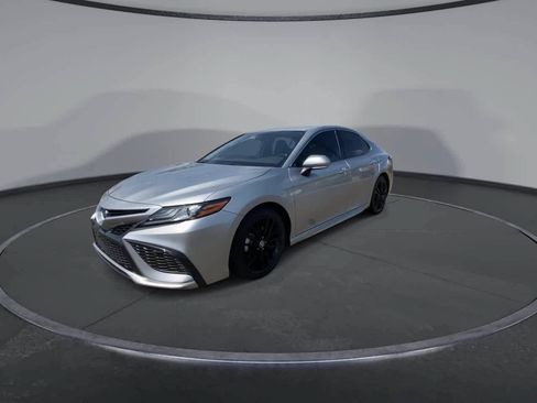 Certified 2023 Toyota Camry XSE w/ Cold Weather Package FWD image 4