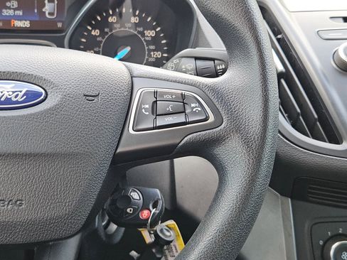 Used 2017 Ford Escape S FWD image 22