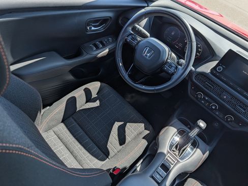 Used 2024 Honda HR-V Sport image 9