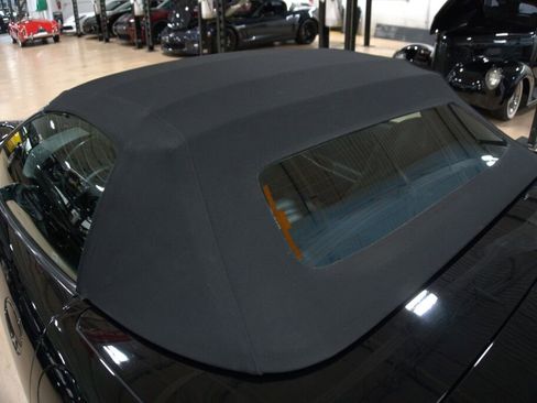 Used 2002 Chevrolet Corvette w/ Preferred Equipment Group2 image 17