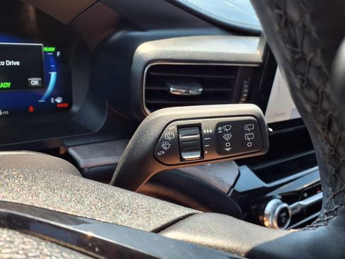 Used 2023 Ford Explorer Platinum RWD image 25