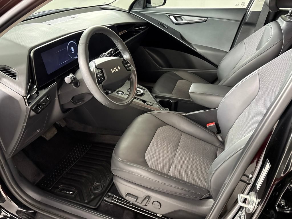Used 2025 Kia Niro Wind FWD image 33