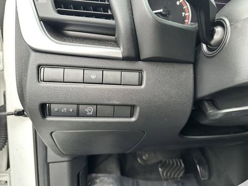 Used 2023 Nissan Rogue SV AWD/4WD image 29