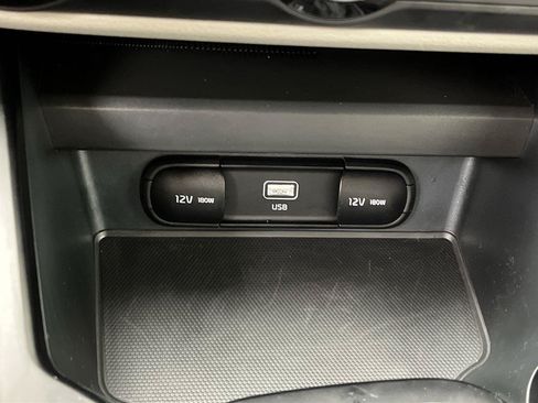 Used 2024 Kia Soul LX FWD image 18