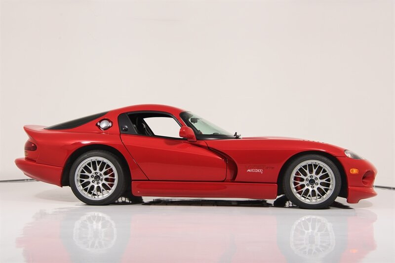 Used 2002 Dodge Viper GTS RWD image 13