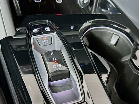 Used 2025 Audi Q5 Premium Plus w/ Premium Plus image 7