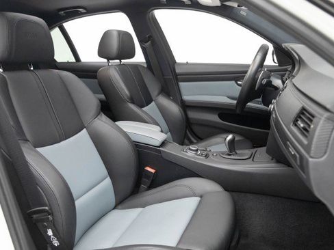 Used 2011 BMW M3 Sedan image 8