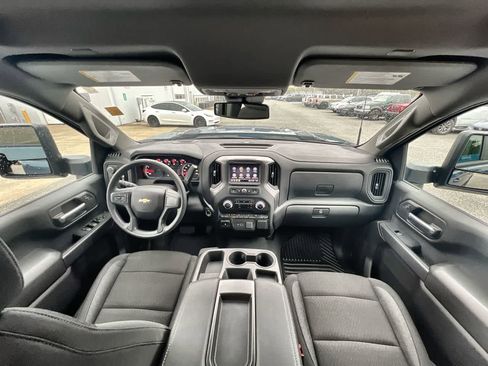 New 2025 Chevrolet Silverado 2500 Custom w/ Custom Value Package image 19