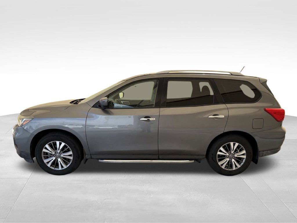 Used 2018 Nissan Pathfinder SV FWD image 10