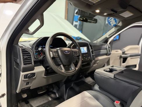 Used 2017 Ford F250 XLT w/ XLT Value Package AWD/4WD image 12